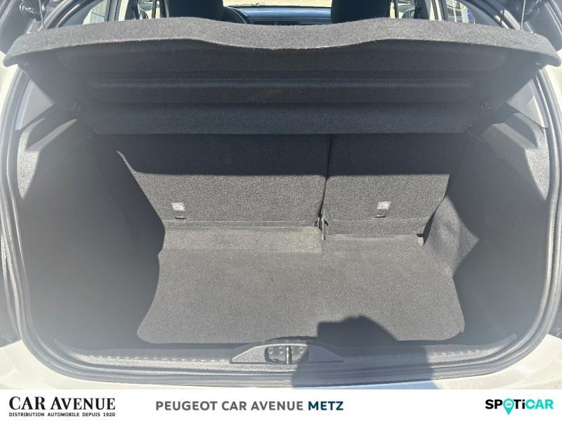 Used CITROEN C3 1.2 PureTech 83ch S&S Feel Pack 2021 Blanc Banquise (O) - Noir Onyx € 10990 in Metz