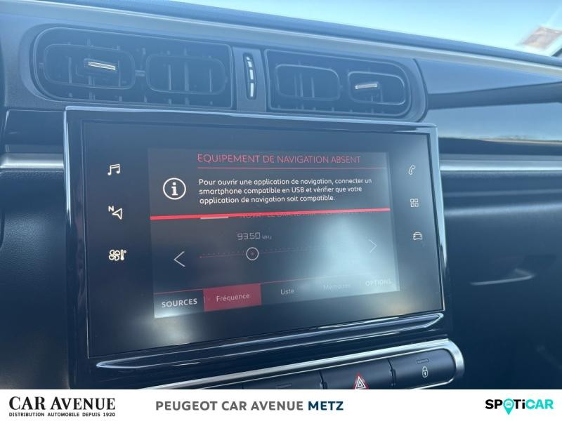 Used CITROEN C3 1.2 PureTech 83ch S&S Feel Pack 2021 Blanc Banquise (O) - Noir Onyx € 10990 in Metz
