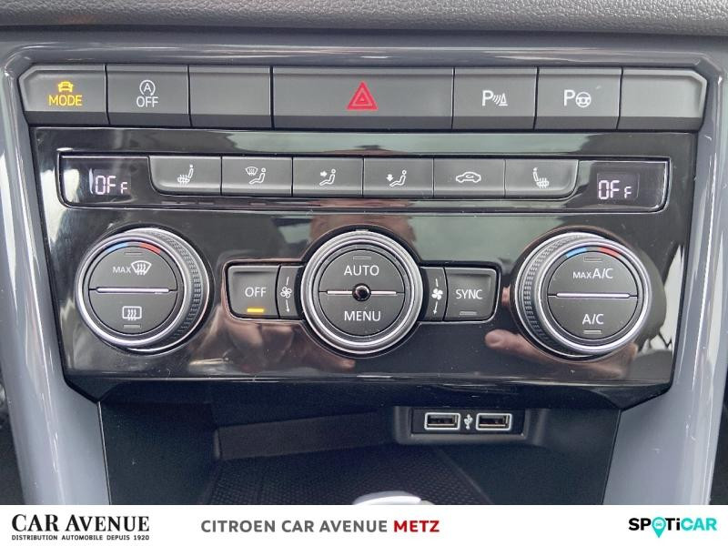 Used VOLKSWAGEN T-Roc 1.5 TSI EVO 150ch Carat Exclusive DSG7 2018 Chêne Noir € 22490 in Metz