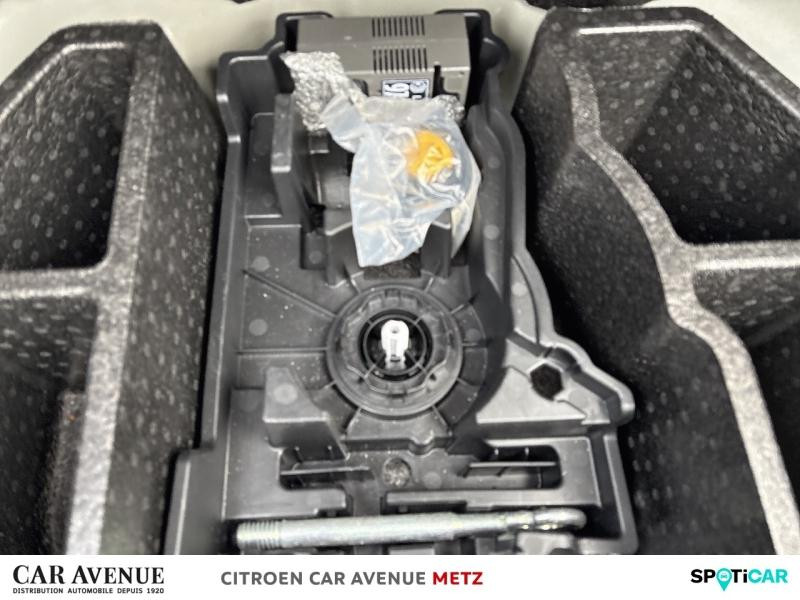 Occasion PEUGEOT 208 1.2 PureTech 100ch S&S Allure 118g 2021 Blanc Banquise (O) 13240 € à Metz