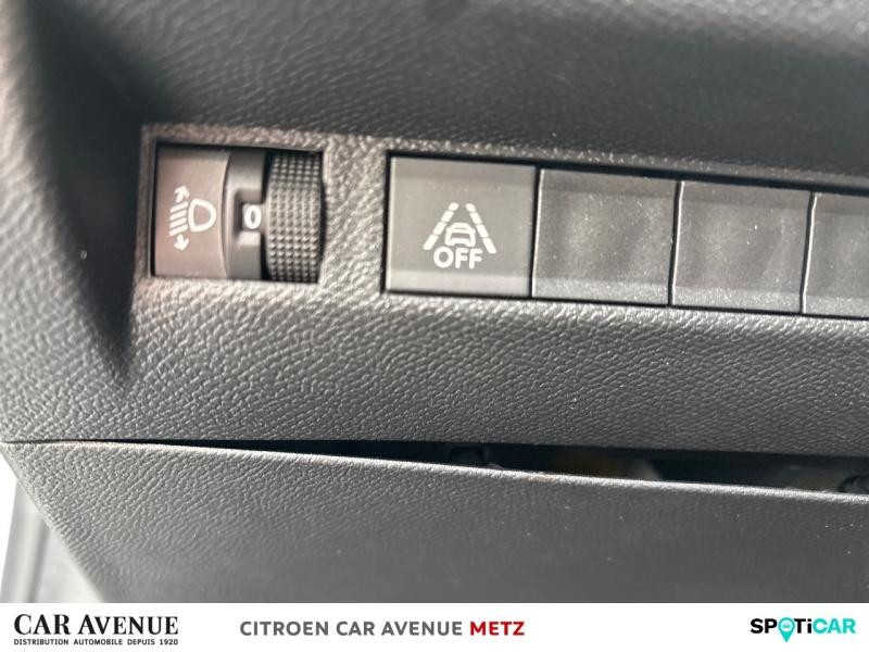 Occasion PEUGEOT 208 1.2 PureTech 100ch S&S Allure 118g 2021 Blanc Banquise (O) 13240 € à Metz