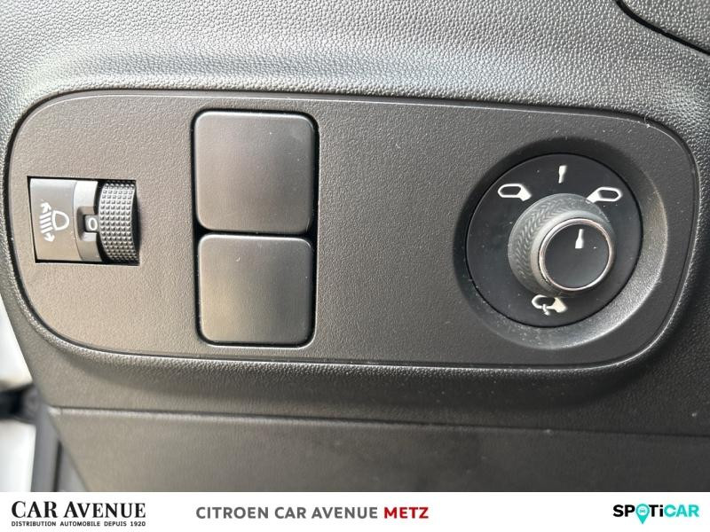 Occasion CITROEN C3 1.2 PureTech 83ch S&S Shine 2021 Blanc Banquise (O) 11190 € à Metz