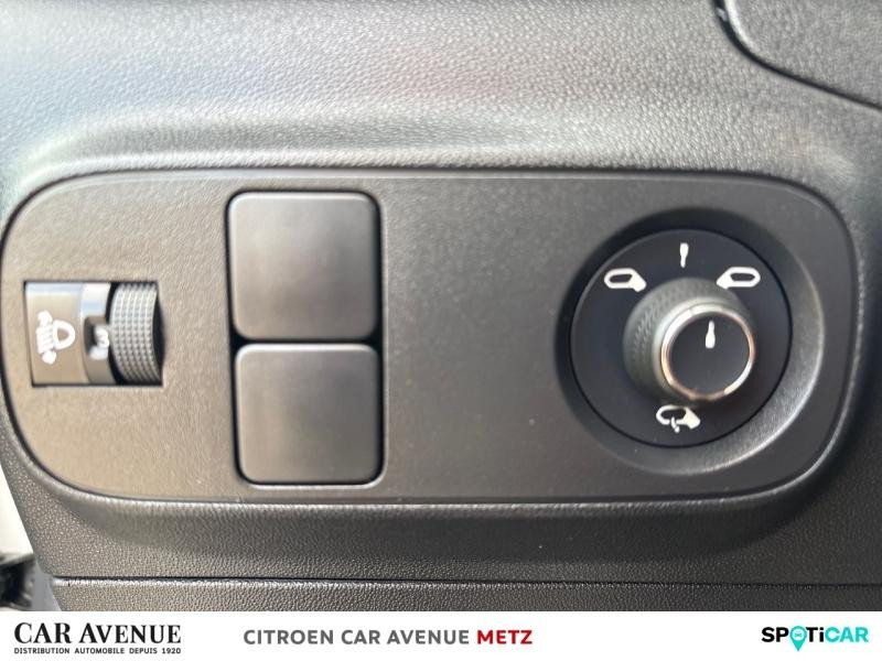 Occasion CITROEN C3 1.2 PureTech 83ch S&S Feel Pack 2021 Blanc Banquise (O) - Noir Onyx 9540 € à Metz