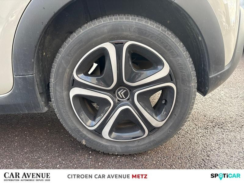 Occasion CITROEN C3 PureTech 82ch Shine 2017 Beige 8850 € à Metz