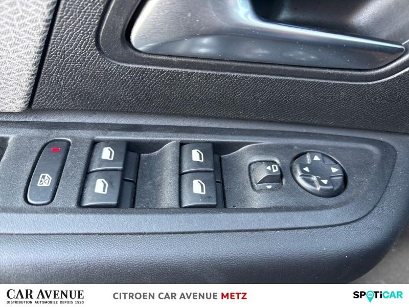 Used CITROEN C4 BlueHDi 110ch S&S C-Series 2023 Gris Platinium (M) € 18740 in Metz