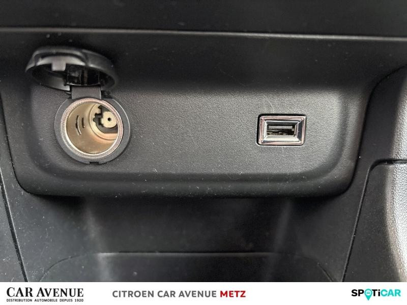 Occasion CITROEN C3 1.2 PureTech 83ch S&S Shine 2021 Blanc Banquise (O) 10390 € à Metz