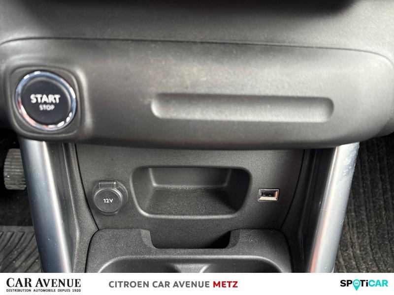 Occasion CITROEN C3 Aircross PureTech 130ch S&S Shine 2017 Natural White (O) 10490 € à Metz