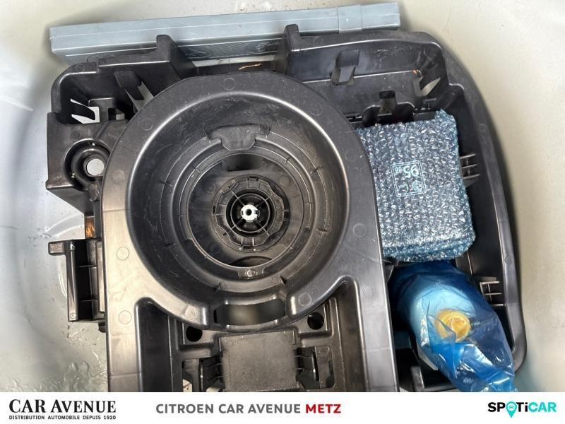 Occasion CITROEN C3 1.2 PureTech 83ch S&S Shine 2021 Blanc Banquise (O) 10390 € à Metz