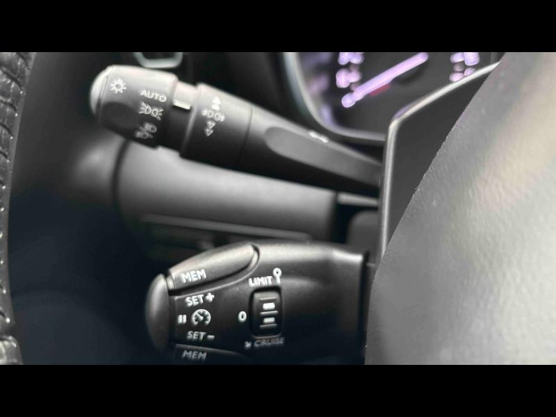 Used CITROEN C3 Aircross PureTech 130ch S&S Shine Pack EAT6 2023 Kaki Grey (O) - Blanc Opale € 18790 in Metz