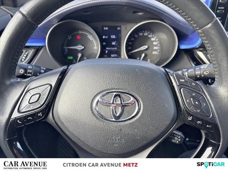 Occasion TOYOTA C-HR 122h Graphic 2WD E-CVT MY20 2020 Gris 19890 € à Metz