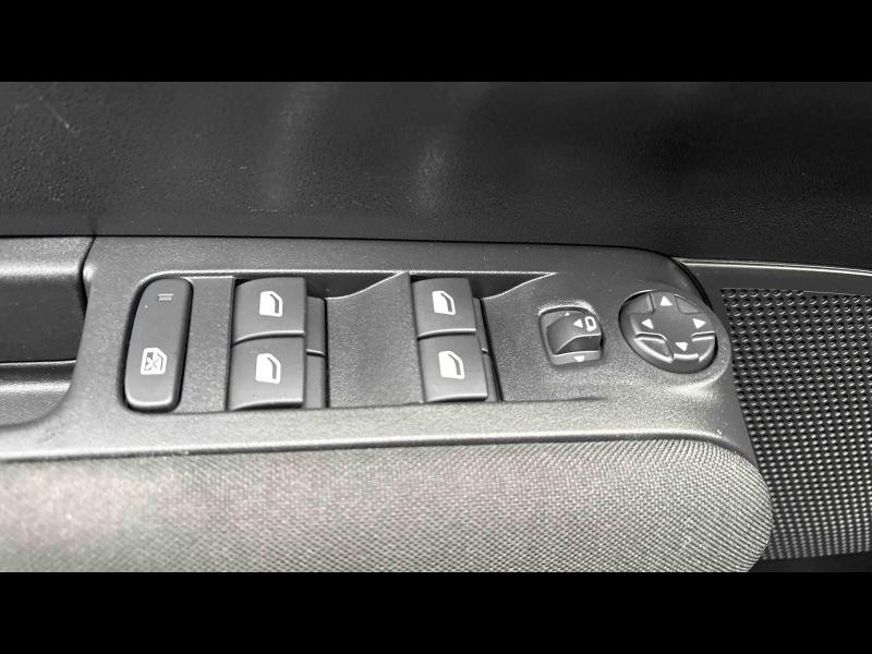 Used CITROEN C3 Aircross PureTech 130ch S&S Shine Pack EAT6 2023 Kaki Grey (O) - Blanc Opale € 18790 in Metz