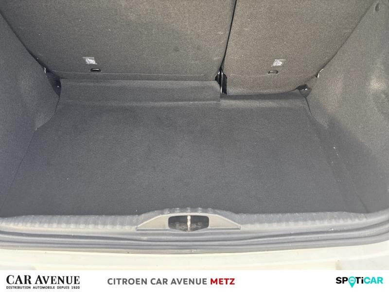 Used CITROEN C3 1.2 PureTech 83ch S&S Feel Pack 2020 Blanc Banquise (O) - Bleu Emeraude € 9890 in Metz