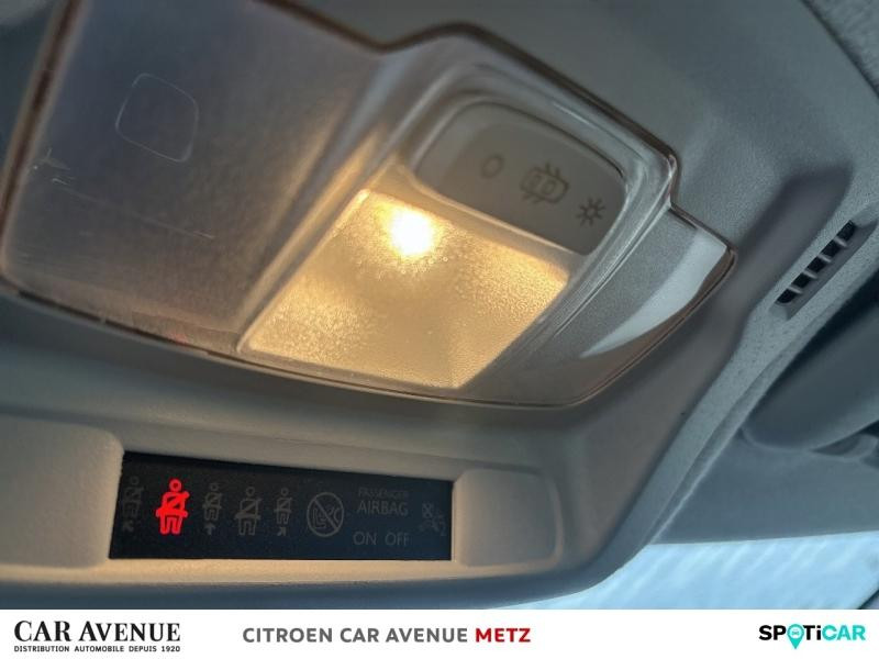 Used CITROEN C3 1.2 PureTech 83ch S&S Feel Pack 2020 Blanc Banquise (O) - Bleu Emeraude € 9890 in Metz