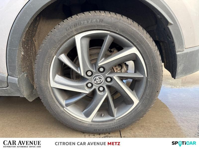 Occasion TOYOTA C-HR 122h Graphic 2WD E-CVT MY20 2020 Gris 19890 € à Metz