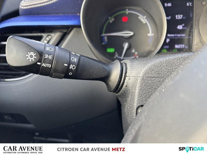 Occasion TOYOTA C-HR 122h Graphic 2WD E-CVT MY20 2020 Gris 19890 € à Metz