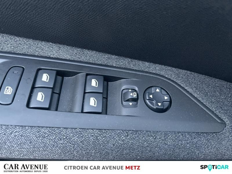 Occasion PEUGEOT 3008 1.2 PureTech 130ch Active S&S EAT8  6cv 2020 Bleu Magnetic (M) 16740 € à Metz