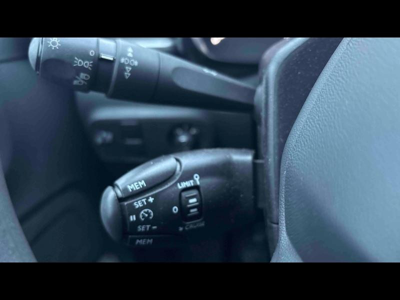 Used CITROEN C3 1.2 PureTech 83ch S&S Feel Pack 2021 Blanc Banquise (O) - Noir Onyx € 10990 in Metz