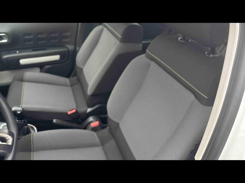 Occasion CITROEN C3 1.2 PureTech 83ch S&S C-Series 123g 2023 Blanc Banquise (O) - Noir Perla Nera 12290 € à Metz