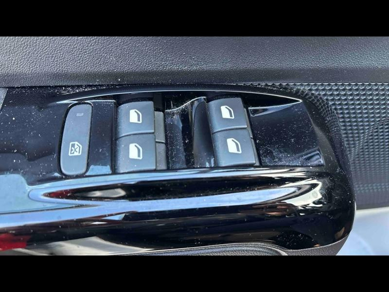 Occasion CITROEN C3 1.2 PureTech 110ch S&S Shine Pack  EAT6 2021 Blanc Banquise (O) - Noir Onyx 13390 € à Metz