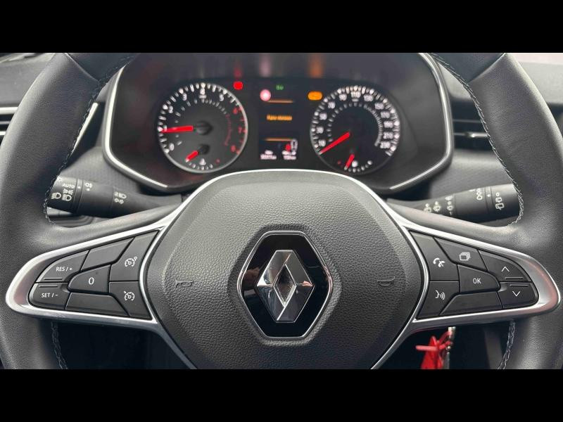 Used RENAULT Clio 1.0 TCe 100ch Zen 2020 Blanc € 13940 in Metz