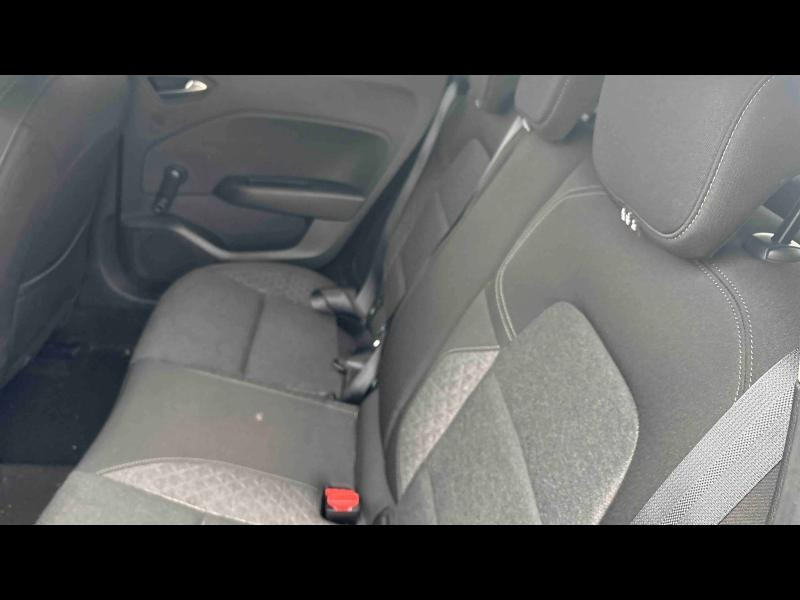 Used RENAULT Clio 1.0 TCe 100ch Zen 2020 Blanc € 13940 in Metz