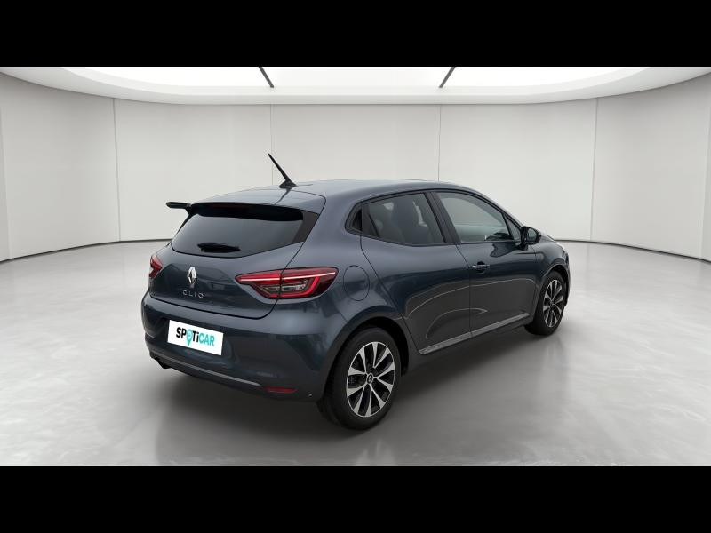 Used RENAULT Clio 1.0 TCe 100ch Zen 2020 Blanc € 13940 in Metz