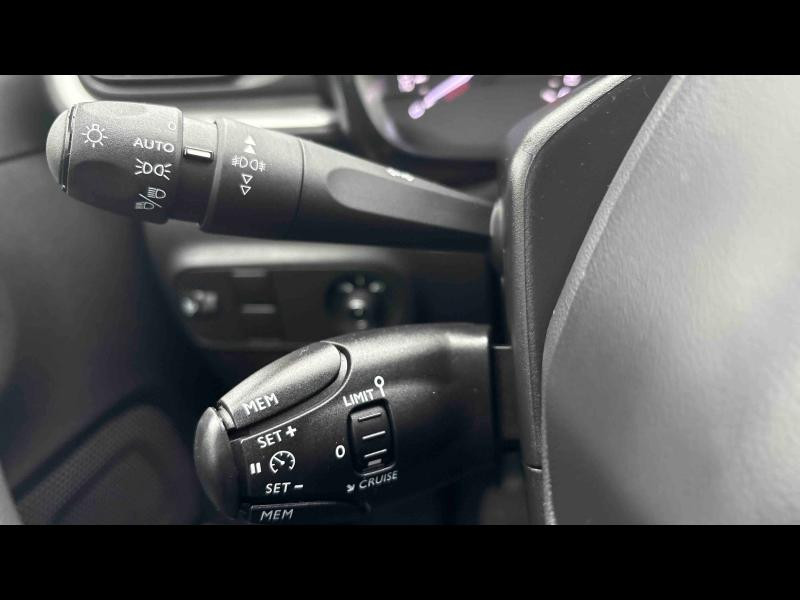 Occasion CITROEN C3 1.2 PureTech 83ch S&S C-Series 123g 2023 Blanc Banquise (O) - Noir Perla Nera 12290 € à Metz