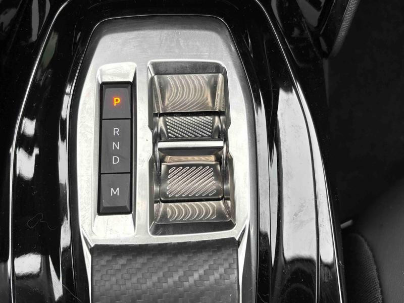 Occasion PEUGEOT 208 1.2 Hybrid 100ch Allure e-DCS6 2025 Blanc Banquise (O) 21440 € à Metz