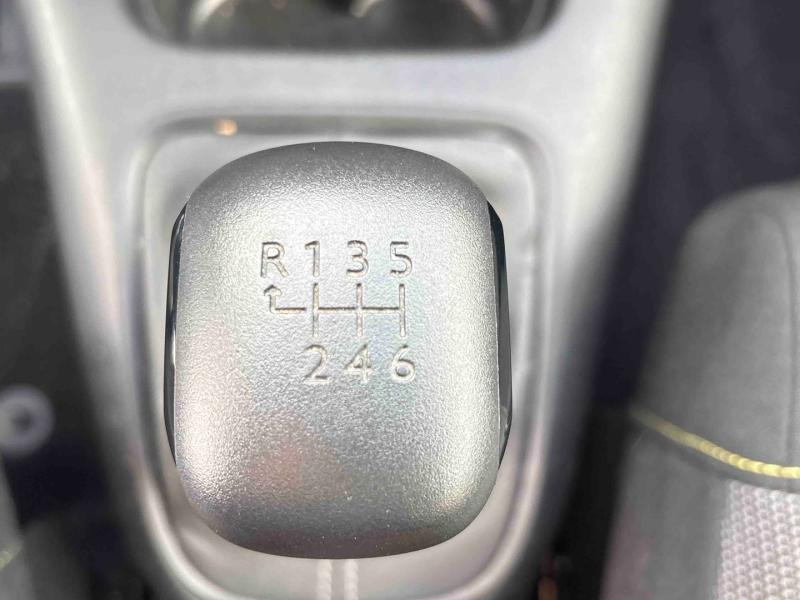 Used CITROEN C3 1.5 BlueHDi 100ch S&S Feel Pack E6.d 2023 Spring Blue (M) € 12390 in Metz