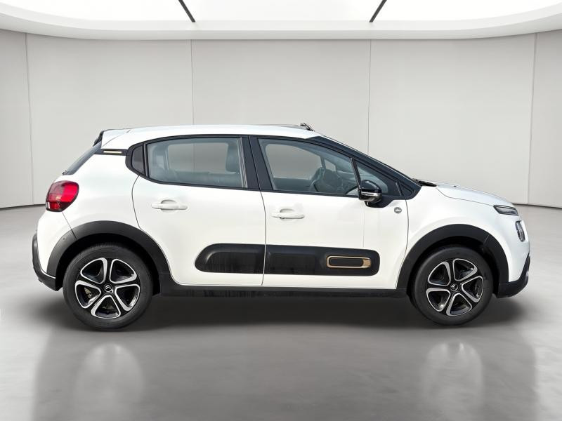 Used CITROEN C3 1.2 PureTech 83ch S&S C-Series 123g 2023 Blanc Banquise (O) € 11490 in Metz
