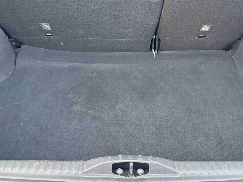 Used CITROEN C3 1.2 PureTech 83ch S&S C-Series 123g 2023 Blanc Banquise (O) € 11490 in Metz