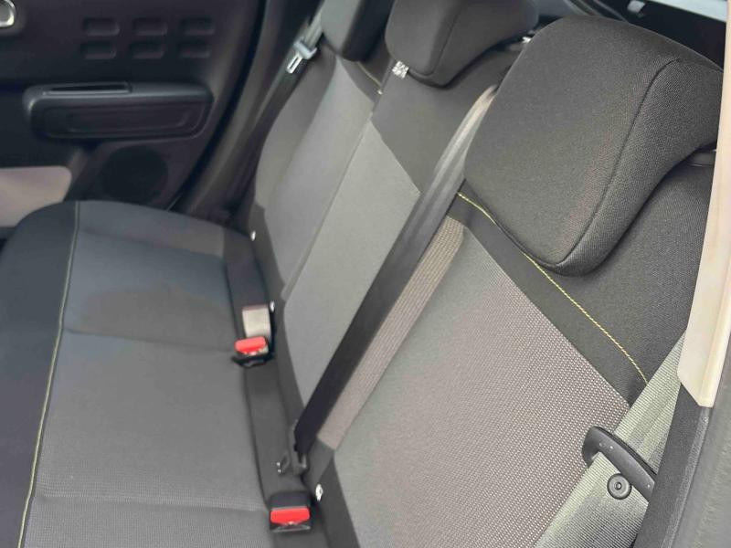 Used CITROEN C3 1.2 PureTech 83ch S&S C-Series 123g 2023 Blanc Banquise (O) € 11490 in Metz