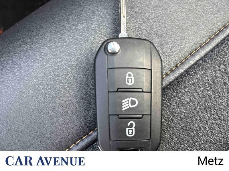 Used CITROEN C3 1.2 PureTech 83ch S&S Shine 2020 Blanc Banquise (O) € 11490 in Metz