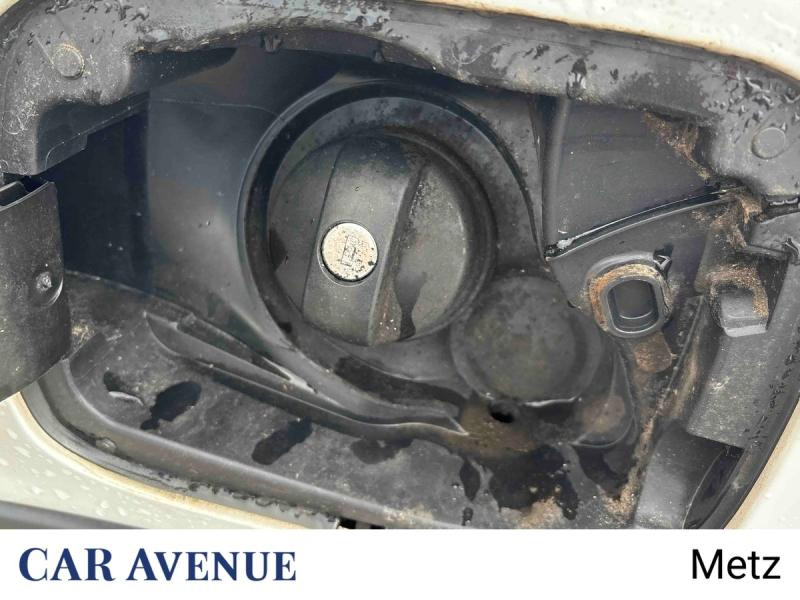 Used CITROEN C3 1.2 PureTech 83ch S&S C-Series 2020 Blanc Banquise (O) € 10890 in Metz