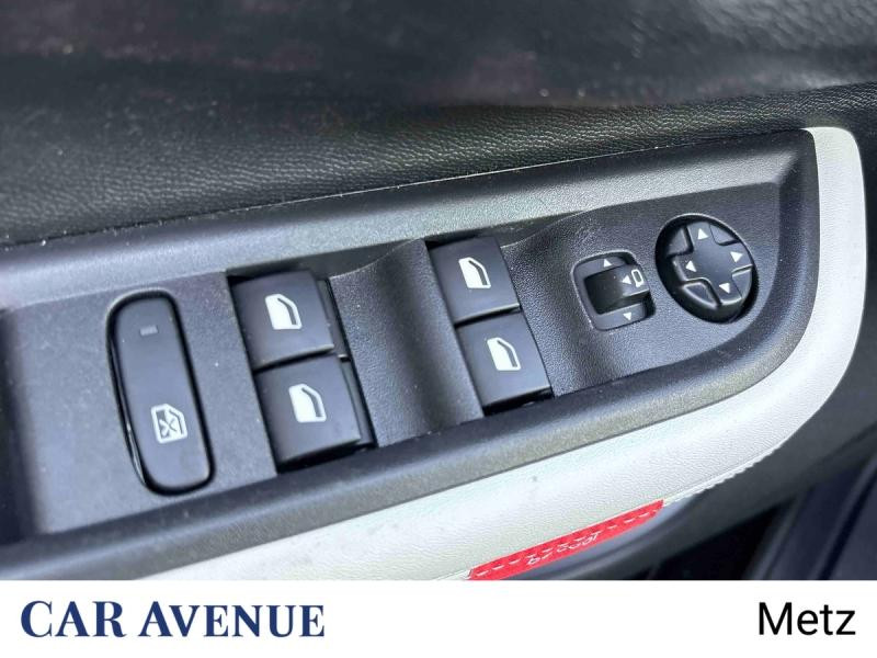 Occasion CITROEN C3 1.2 Turbo 100ch MAX 2025 Noir Perla Nera (N) - Blanc Opale 18190 € à Metz