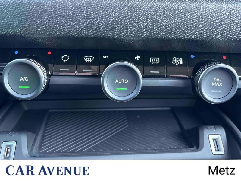 Used CITROEN C4 BlueHDi 130ch S&S C-Series EAT8 2023 Gris Acier (M) € 20890 in Metz