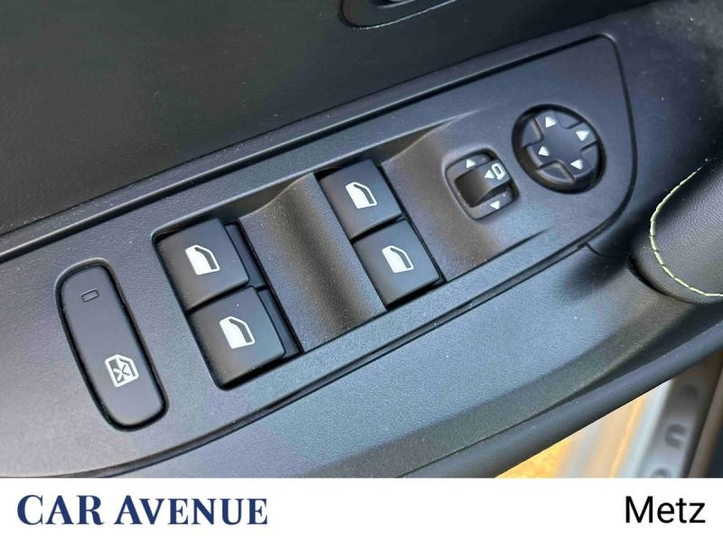 Occasion PEUGEOT 2008 1.2 PureTech 130ch S&S GT Line EAT8 7cv 2020 Blanc Nacré (N) 17590 € à Metz