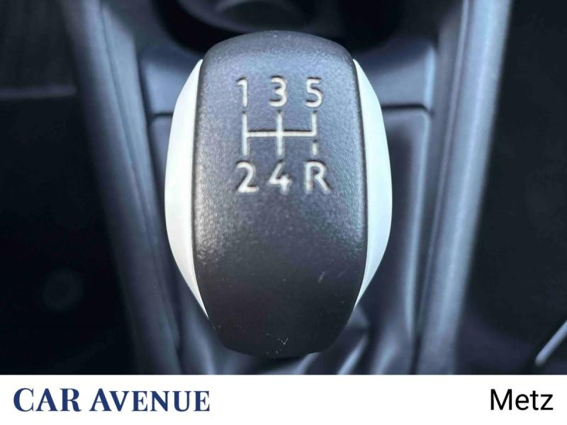 Used PEUGEOT 208 1.2 PureTech 68ch E6.c Like 5p 2018 Noir Perla Nera € 8190 in Metz