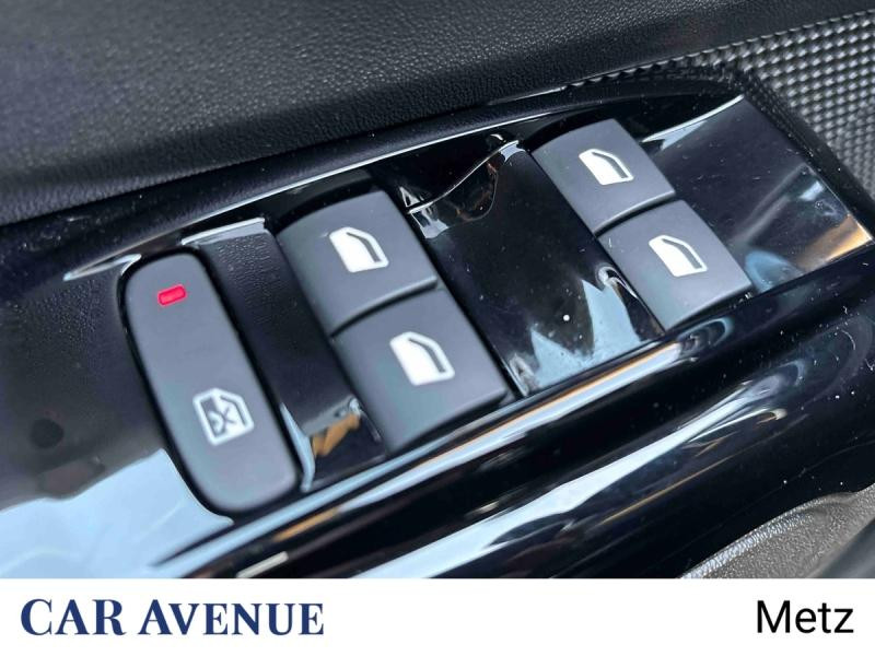 Used CITROEN C3 1.2 PureTech 110ch S&S ELLE 2022 Noir Perla Nera (N) - Blanc Opale € 13390 in Metz