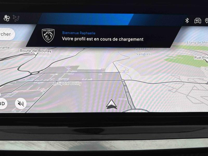 Used PEUGEOT 208 1.2 Hybrid 100ch Allure e-DCS6 2025 Blanc Banquise (O) € 21440 in Metz