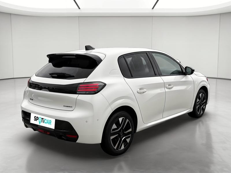 Used PEUGEOT 208 1.2 Hybrid 100ch Allure e-DCS6 2025 Blanc Banquise (O) € 21440 in Metz