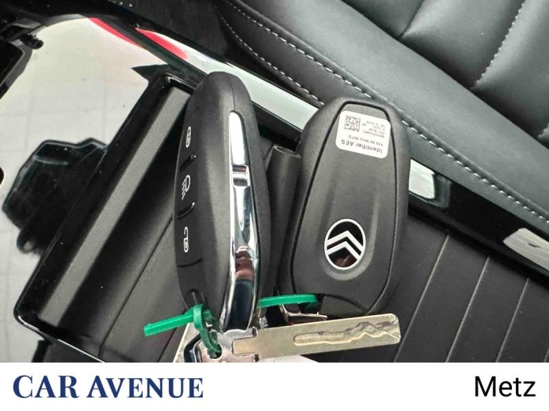 Used CITROEN C4 1.2 Hybride 145ch S&S MAX Automatique 2025 Blanc Okénite (M) € 34800 in Metz
