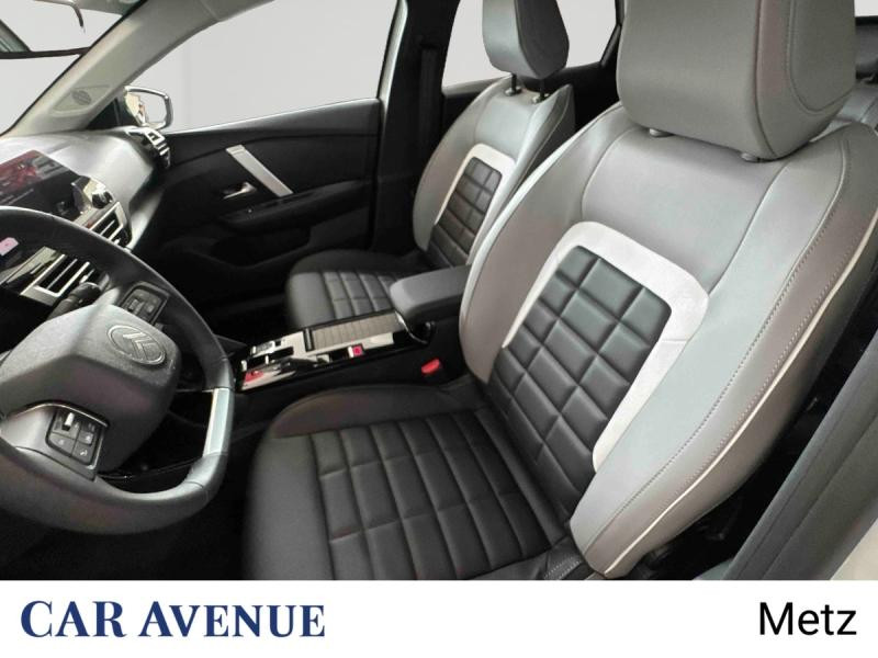 Used CITROEN C4 1.2 Hybride 145ch S&S MAX Automatique 2025 Blanc Okénite (M) € 34800 in Metz