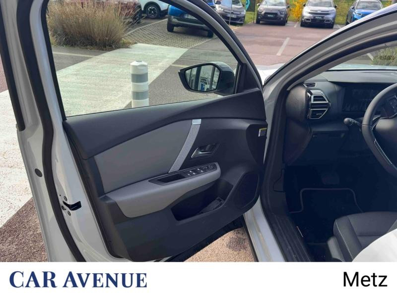 Occasion CITROEN C4 Electrique 156ch (autonomie étendue) COLLECTION Automatique 2025 Blanc Okénite (M) - Toit Noir Perla 35000 € à Metz