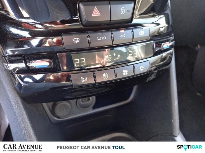 Occasion PEUGEOT 208 1.2 PureTech 82ch Tech Edition 5p 2018 Dark Blue 8890 € à Toul