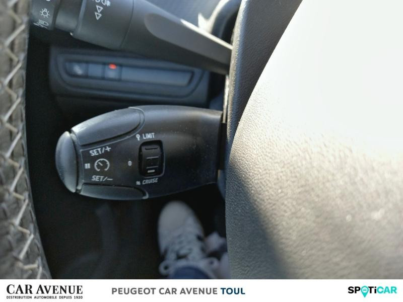 Occasion PEUGEOT 208 1.2 PureTech 82ch Tech Edition 5p 2018 Dark Blue 8890 € à Toul