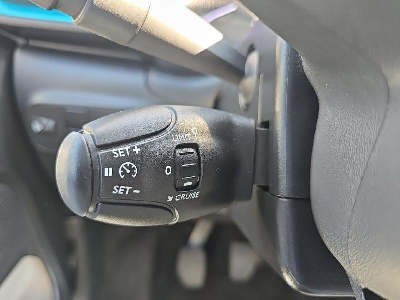 Occasion CITROEN C3 1.5 BlueHDi 100ch S&S Feel Pack E6.d 2023 Blanc Banquise (O) - Rouge Aden 12990 € à Toul