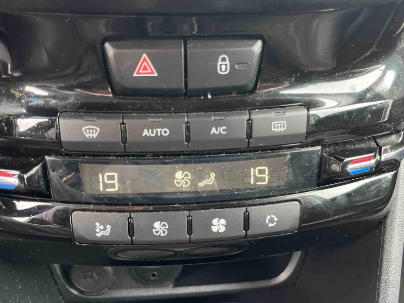 Used PEUGEOT 2008 1.2 PureTech 110ch Allure S&S EAT6 2018 Emerald Crystal € 9490 in Toul