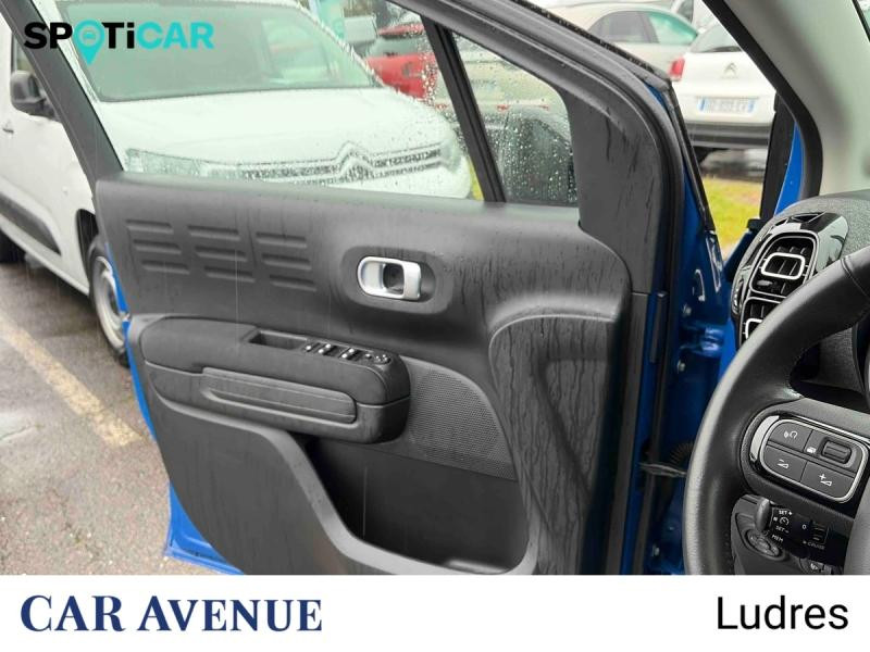 Used CITROEN C3 Aircross PureTech 130ch S&S Shine Pack EAT6 2022 Voltaic Blue (M) - Blanc Opale € 16490 in Toul