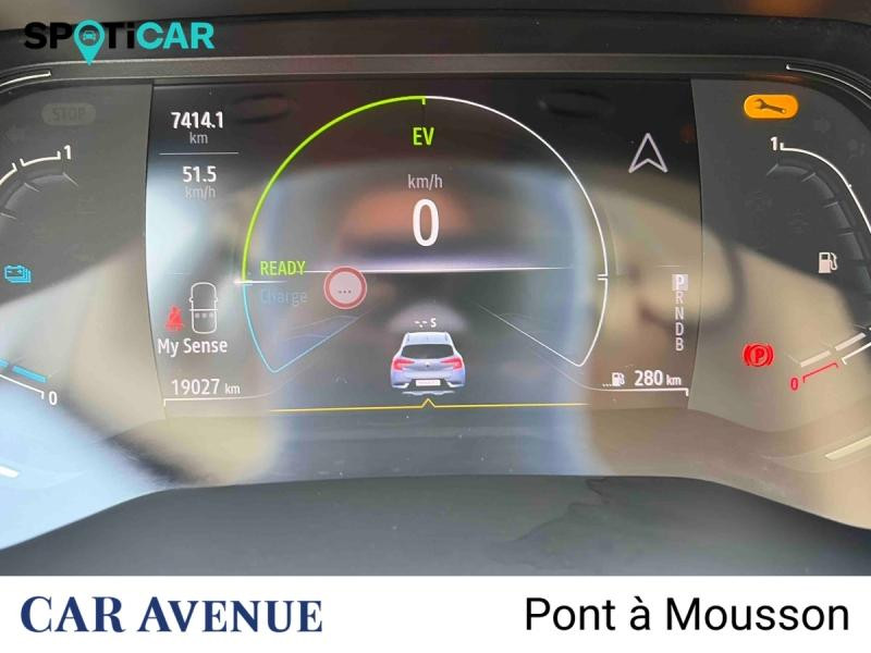 Used RENAULT Captur 1.6 E-Tech hybride 145ch Techno 2023 Gris Highland € 21990 in Pont-à-Mousson